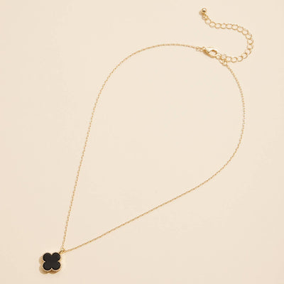 Single Flower Shell Charm Short Necklace: Black / One / 4SN11002