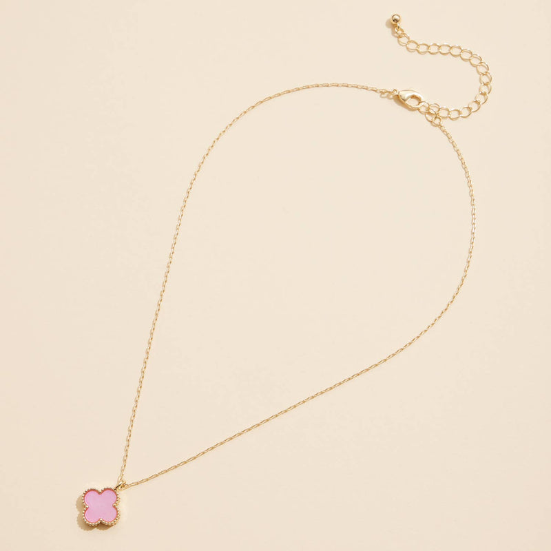 Single Flower Shell Charm Short Necklace: Black / One / 4SN11002