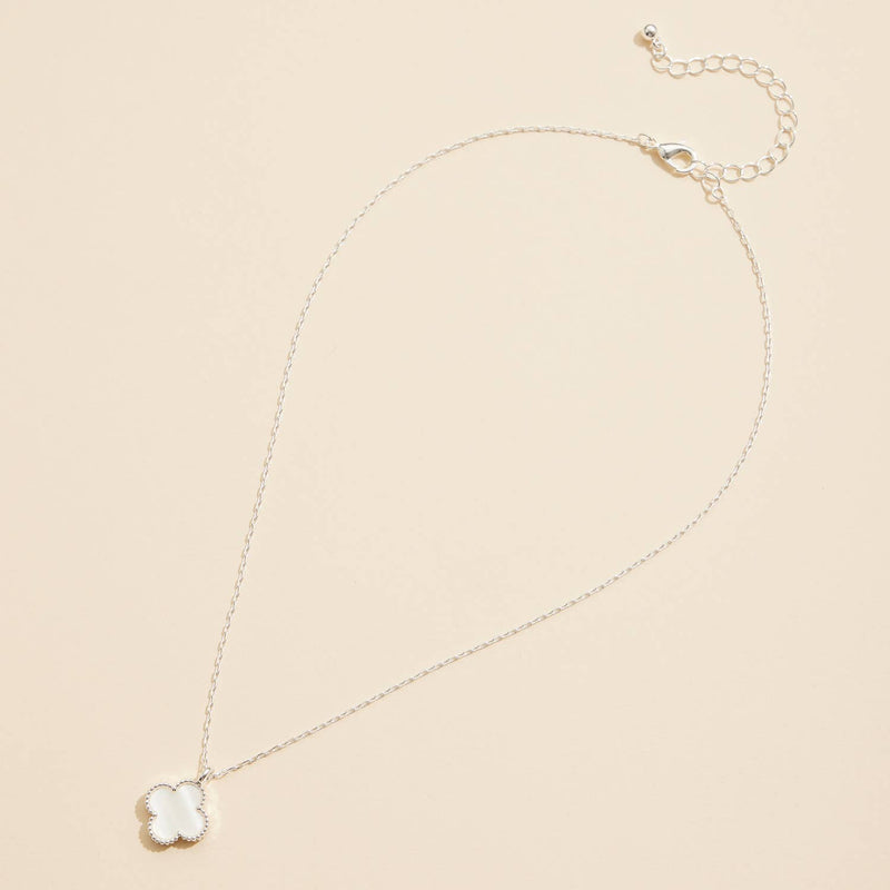 Single Flower Shell Charm Short Necklace: Black / One / 4SN11002