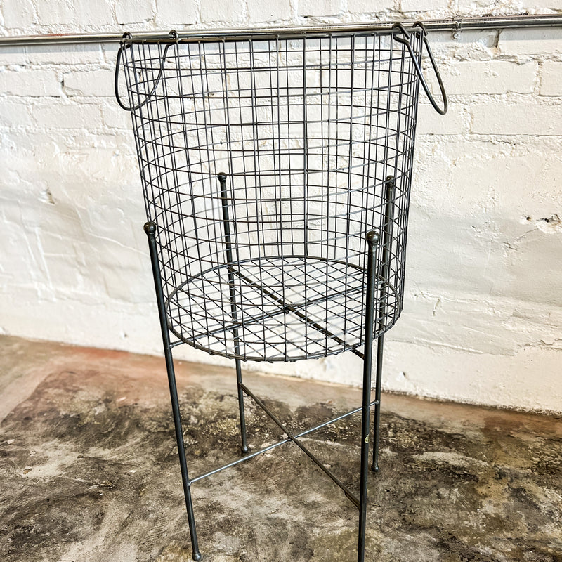 MESH BASKET STANDS